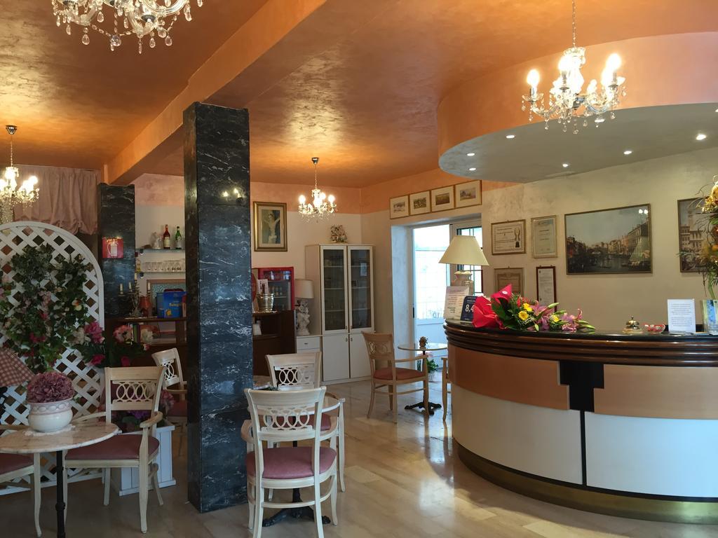 Marco Polo Hotel 2*